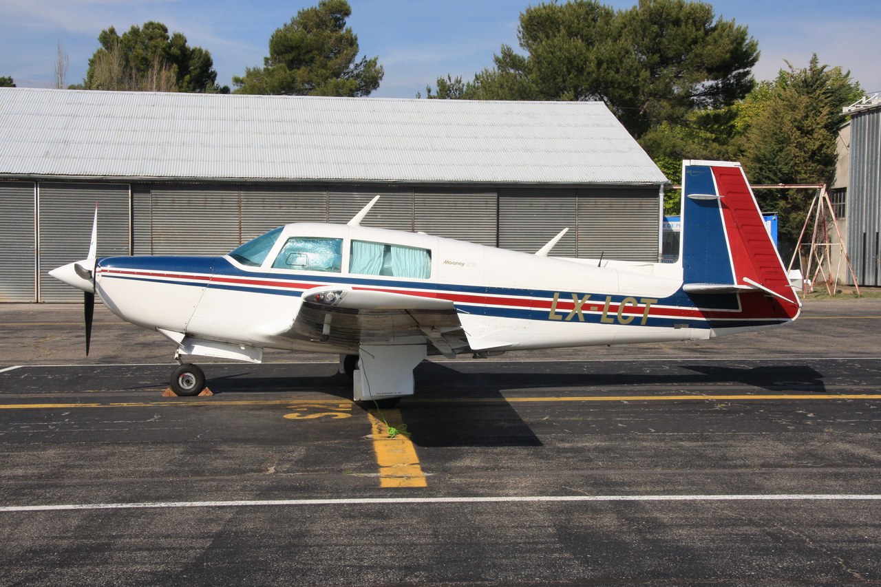 Mooney M 20 K - LX-LCT