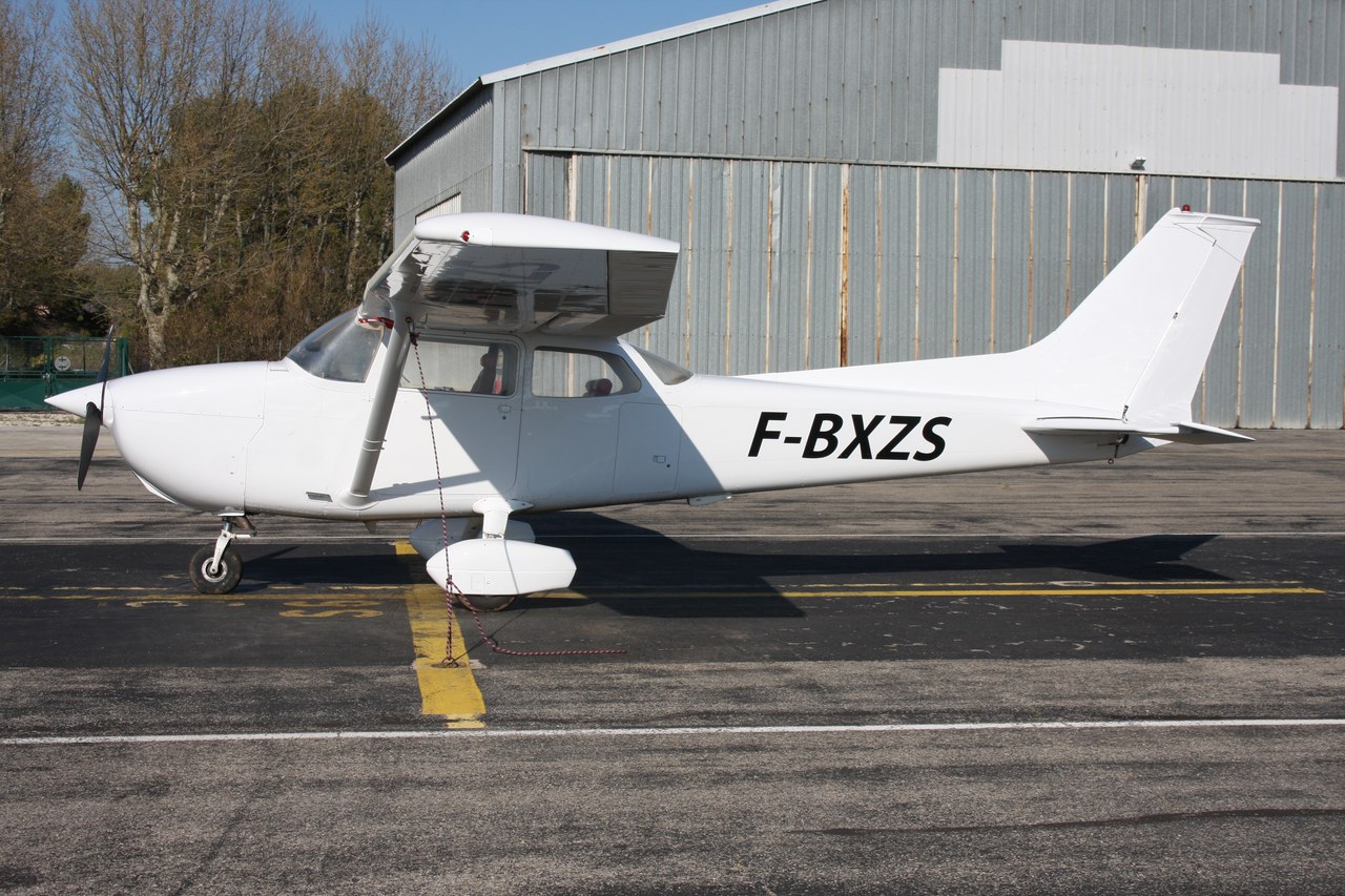 Cessna 172 - F-BXZS