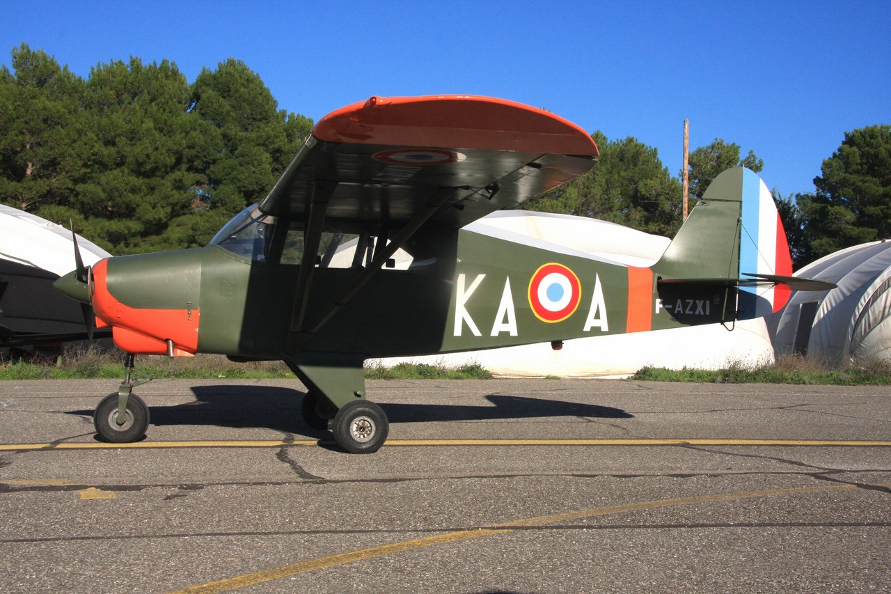 Piper PA-22-150 Tri-Pacer - F-AZXI