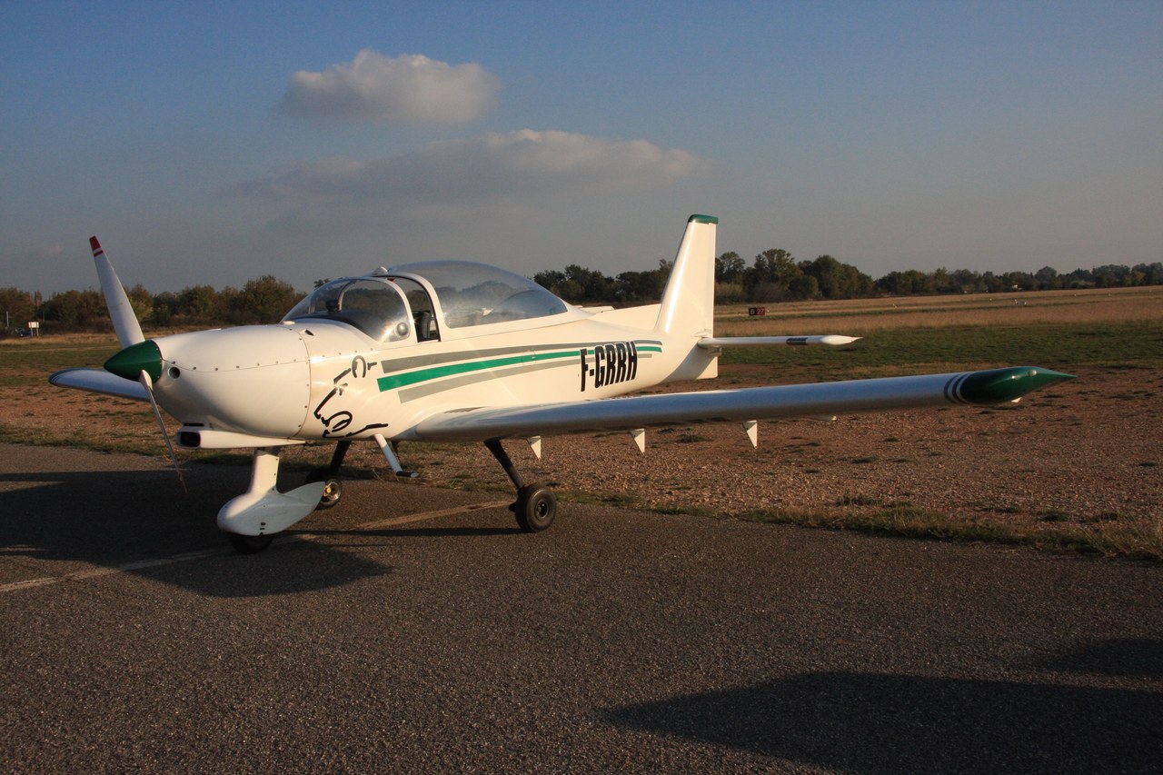 APM 20 Lionceau - F-GRRH