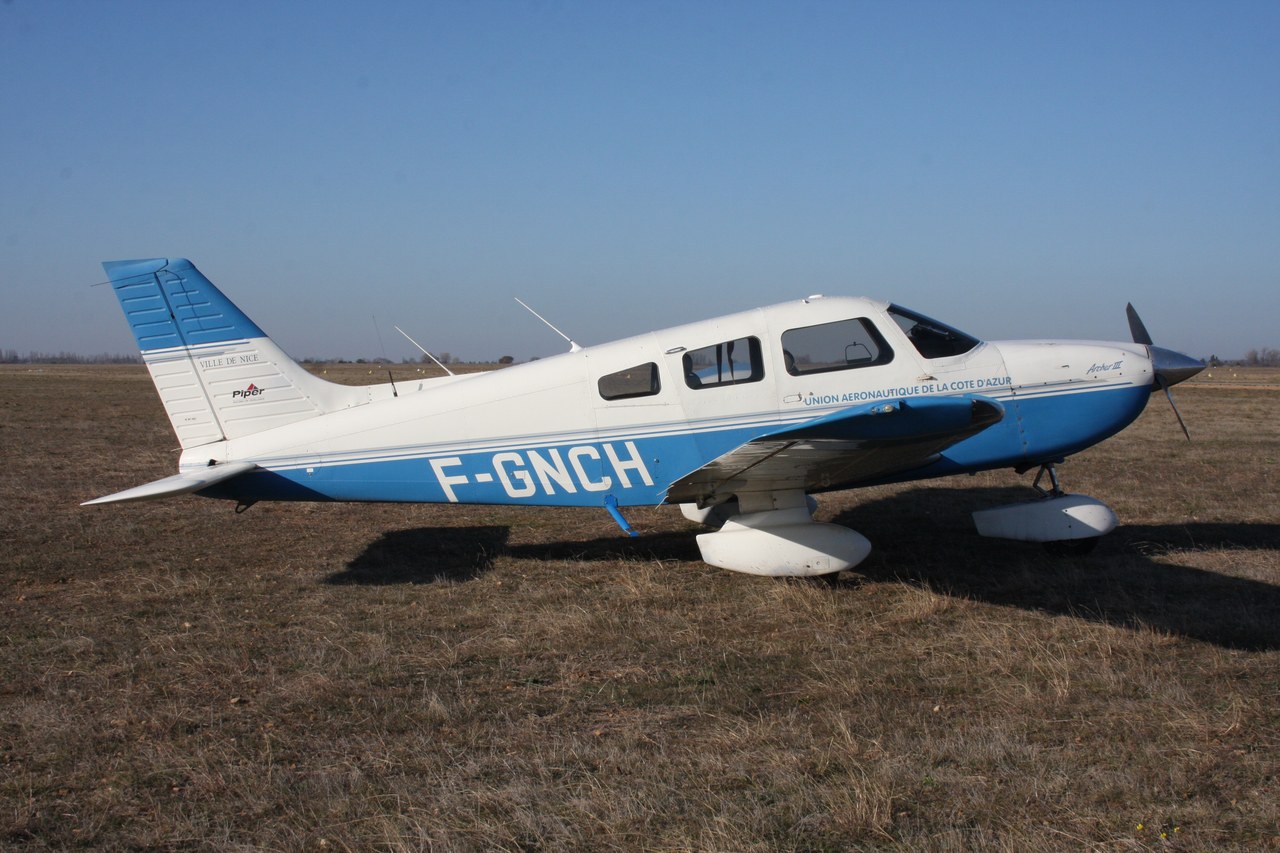 Piper PA-28-181 Archer - F-GNCH