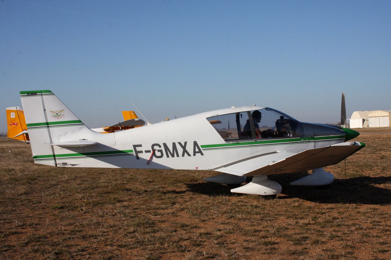 Robin DR 400-140 B - F-GMXA