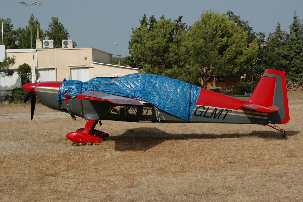 Extra 300 - F-GLMT