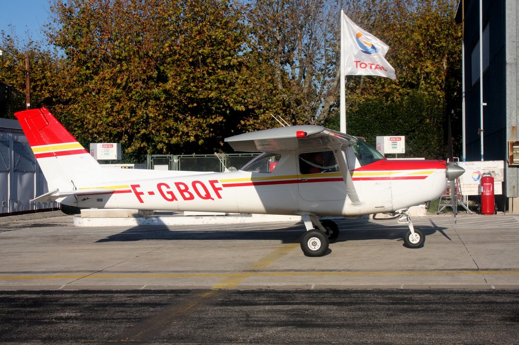 Cessna 152 - F-GBQF