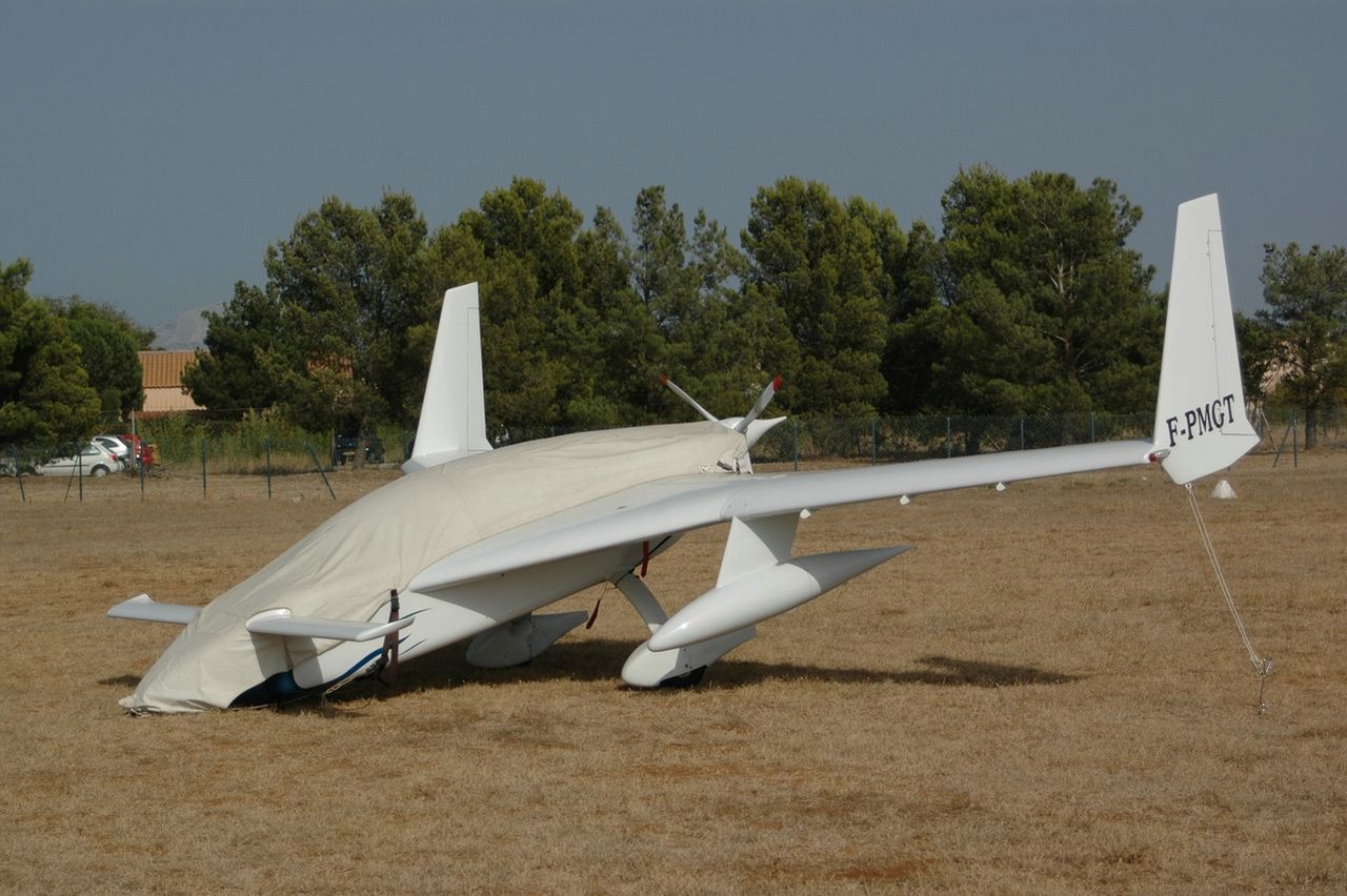 Rutan Cozy - F-PMGT