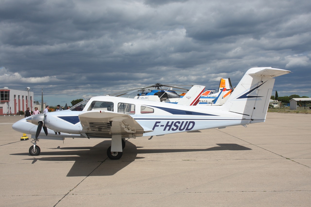 Piper PA-44 Seminole - F-HSUD