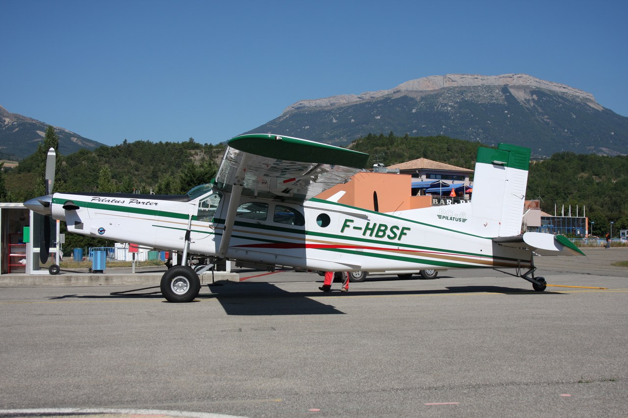 Pilatus PC6 Turbo Porter - F-HBSF