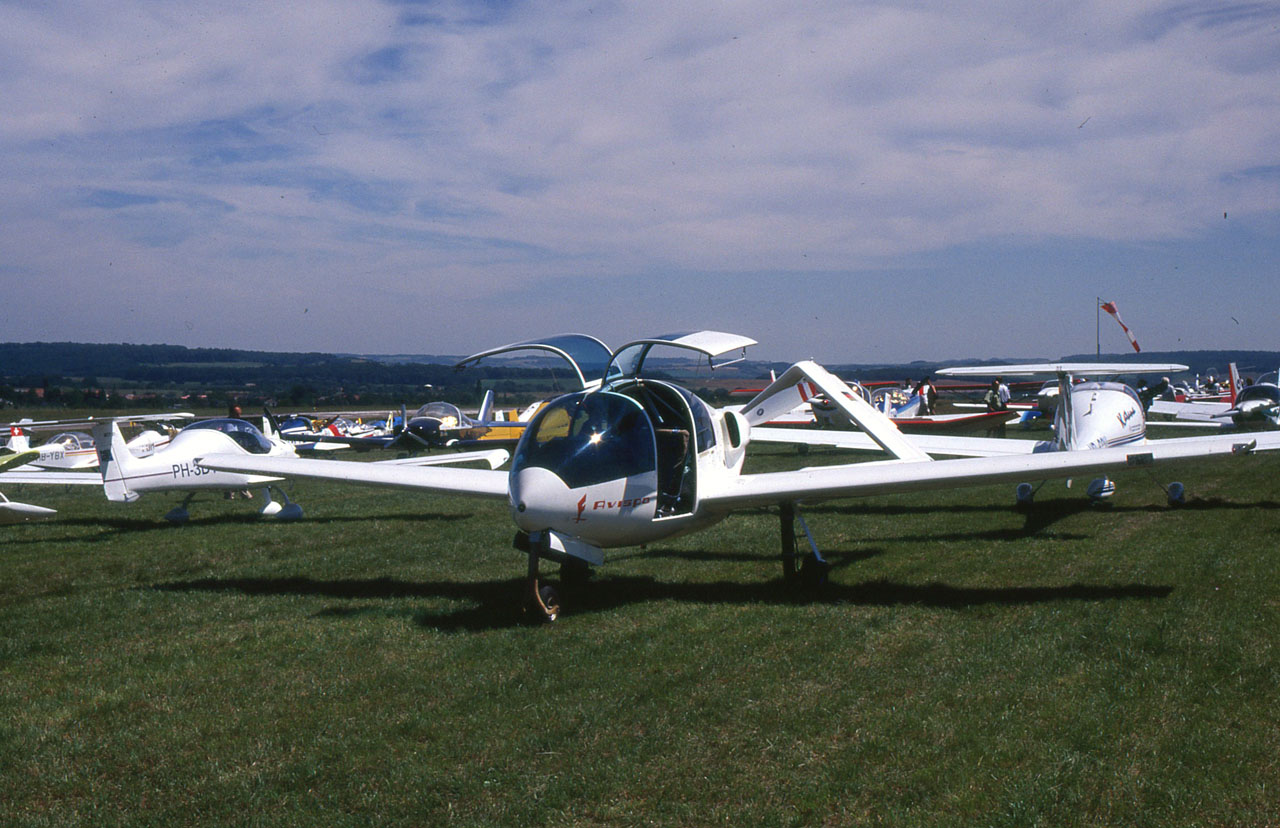 Akaflieg Stuttgart FS-28 Avispa - D-EKFS