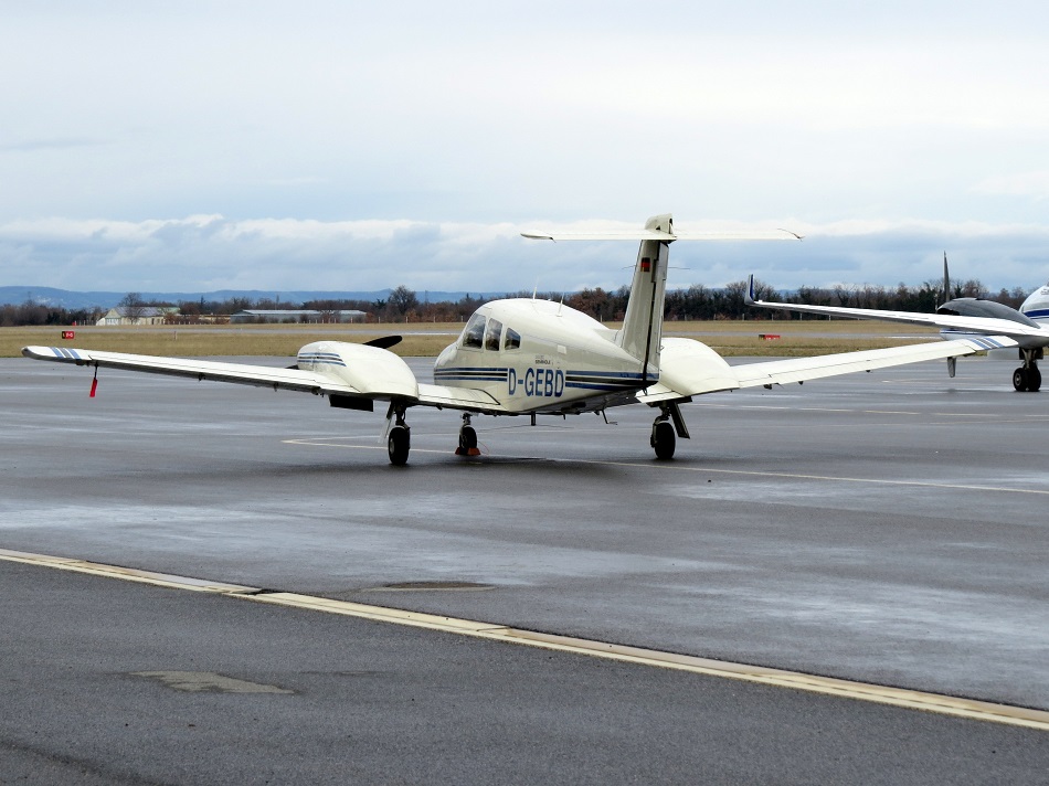 Piper PA-44 Seminole - D-GEBD