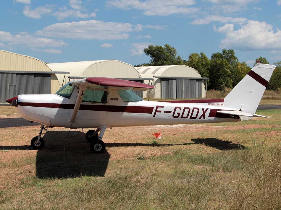 Cessna 152 - F-GDDX