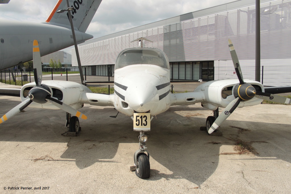 Cessna 310 - F-ZJBE