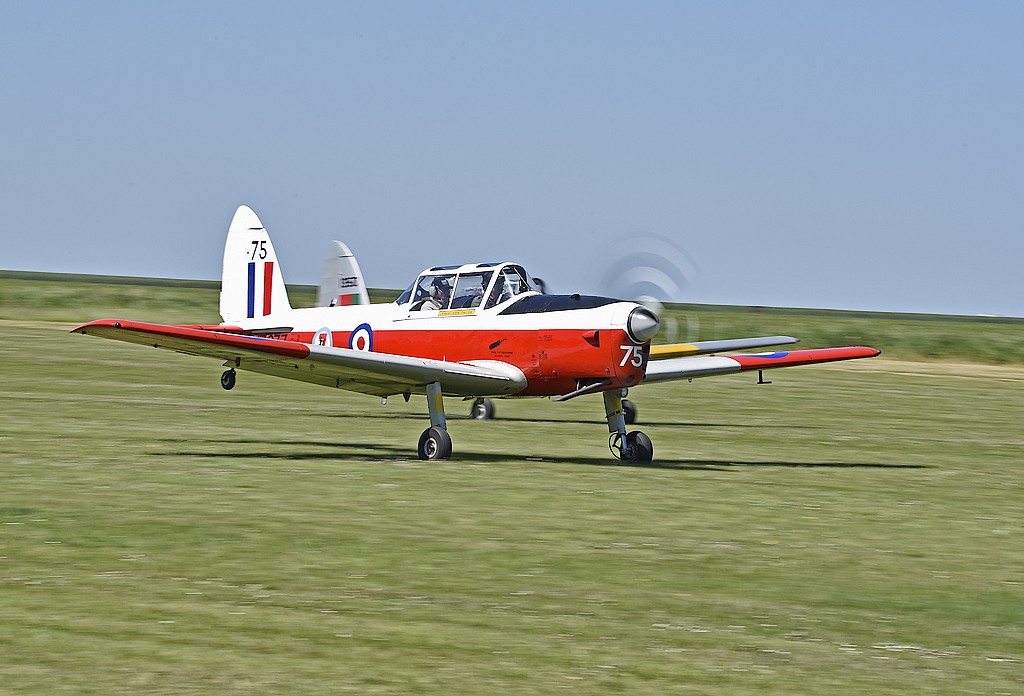 De Havilland Canada DHC-1 Chipmunk - F-AZLI