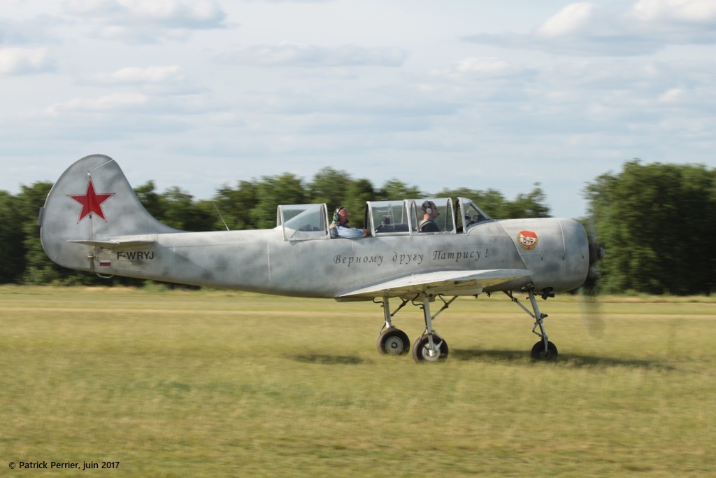 Yakovlev Yak-52 - F-WRYJ