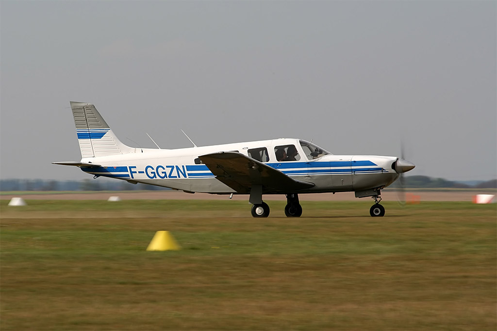 Piper PA-32 R-301 Saratoga - F-GGZN