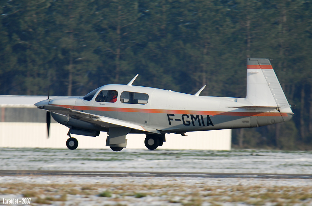 Mooney M 20 J - F-GMIA