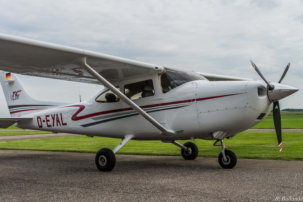 Cessna 182 - D-EYAL