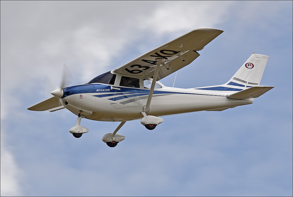 Aeropilot Legend 540 - F-JALW/63 AXQ