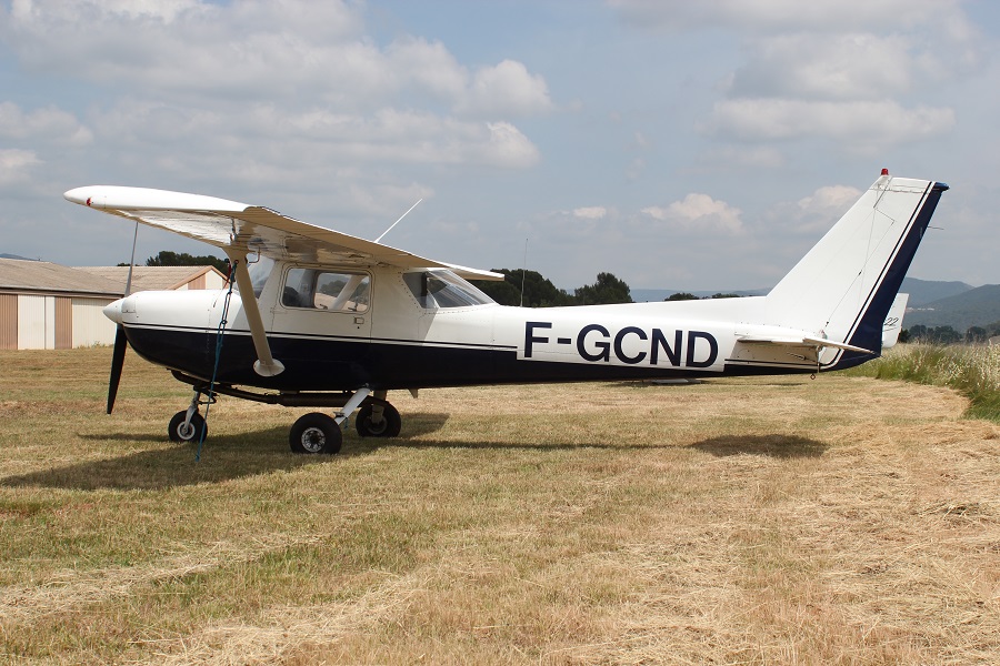 Cessna 152 - F-GCND