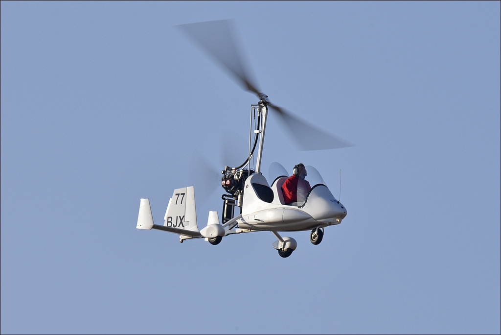 Magni Gyro M-22 Voyager - 77 BJX