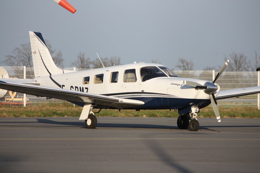 Piper PA-32 R-301 T Saratoga - F-GPMZ