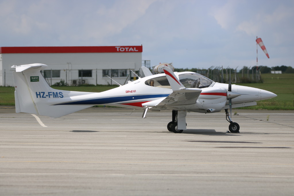 Diamond DA42 Twin Star - HZ-FMS