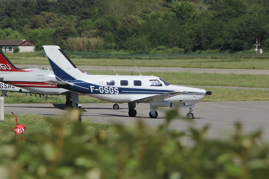 Piper PA-46-350P Malibu Mirage - F-GSGS