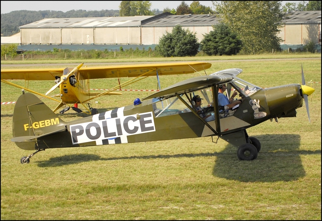 Piper PA-18 Super Cub - F-GEBM