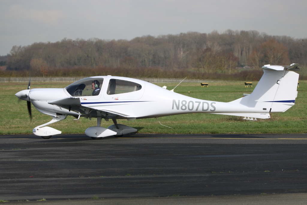 Diamond DA40 Diamond Star - N807DS