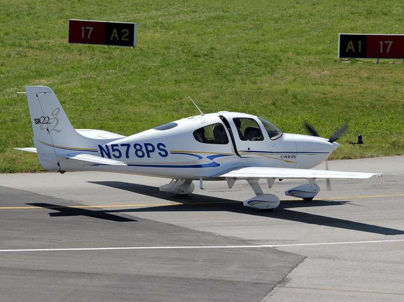 Cirrus SR22 - N578PS