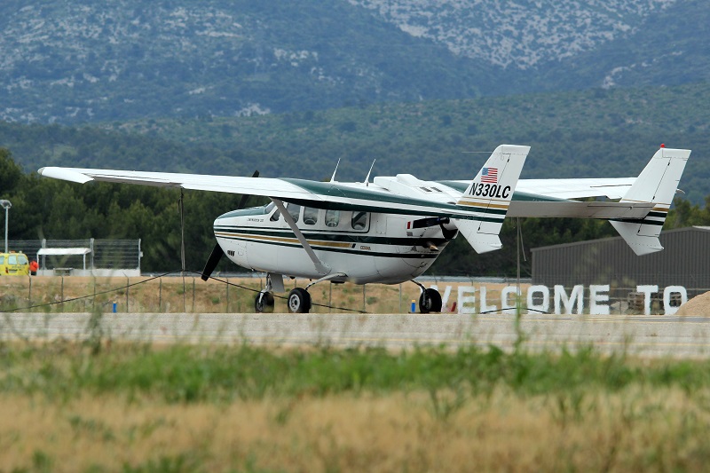 Cessna 337 - N330LC