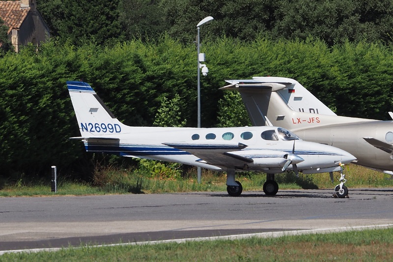 Cessna 340 - N2699D