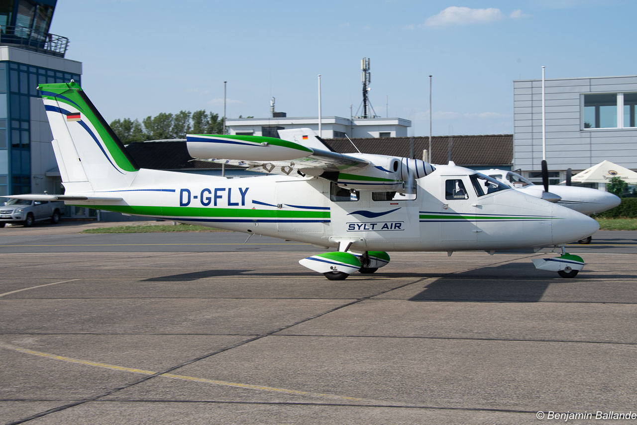 Partenavia P 68 C - D-GFLY