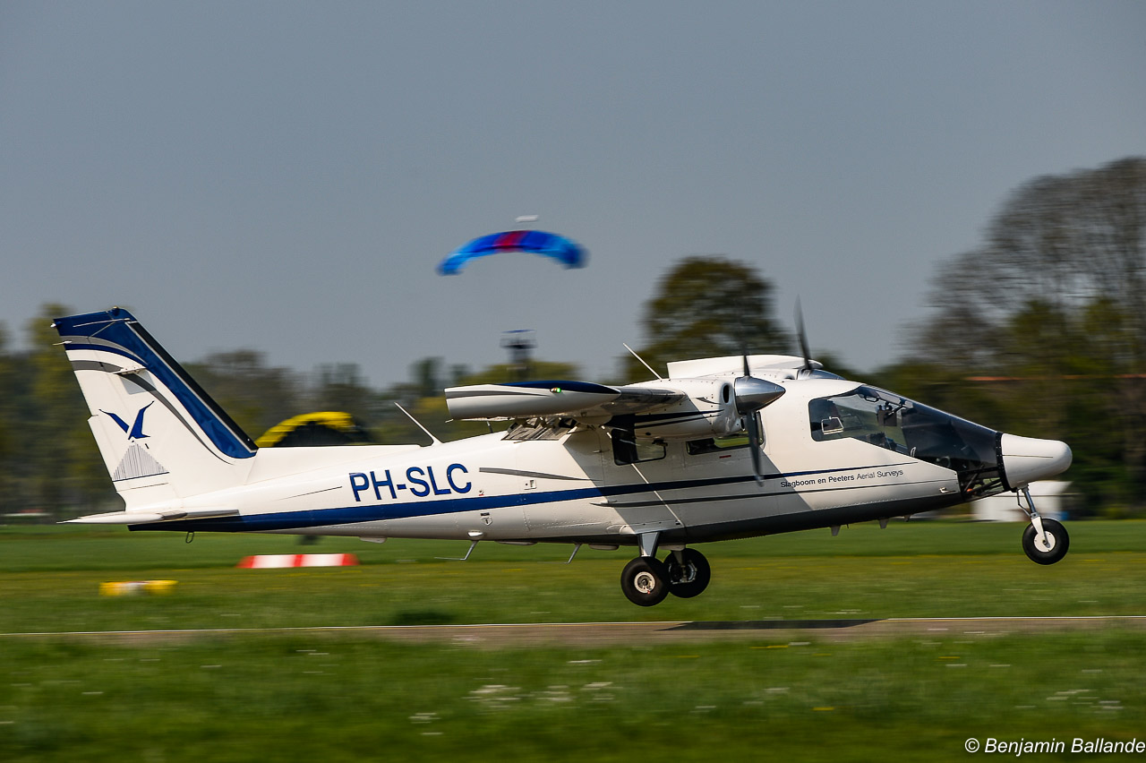 Partenavia P 68 Observer 2 - PH-SLC