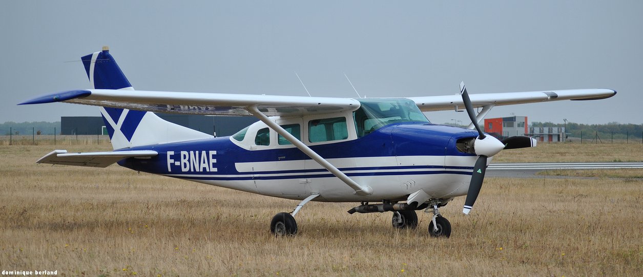Cessna 206 - F-BNAE