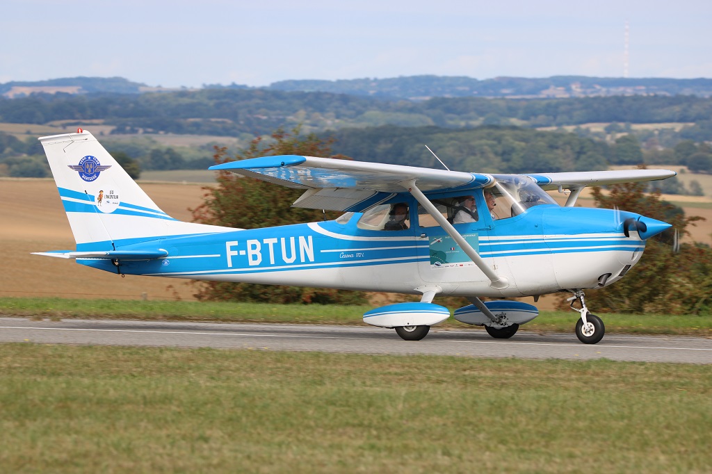 Cessna 172 - F-BTUN