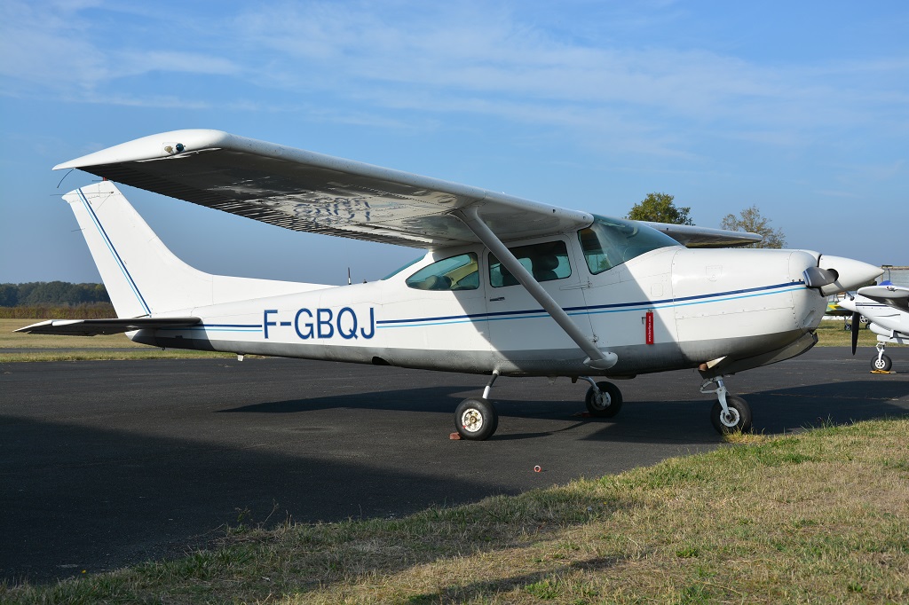 Cessna 182 RG - F-GBQJ