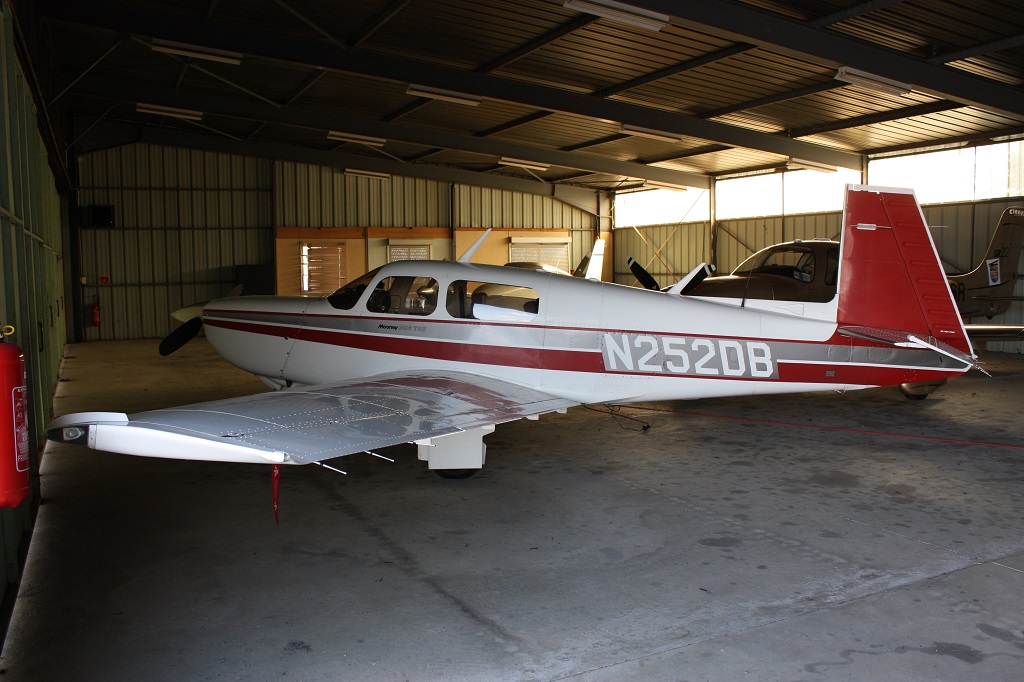 Mooney M 20 K - N252DB