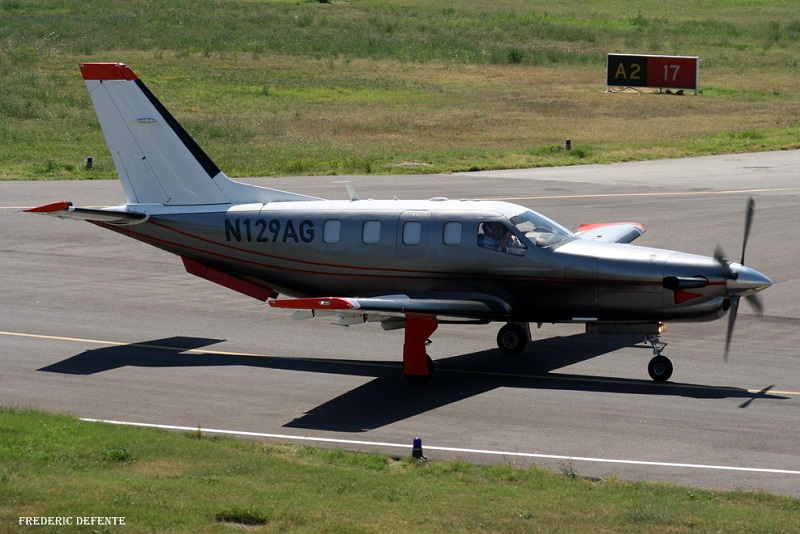 Socata TBM 700 - N129AG