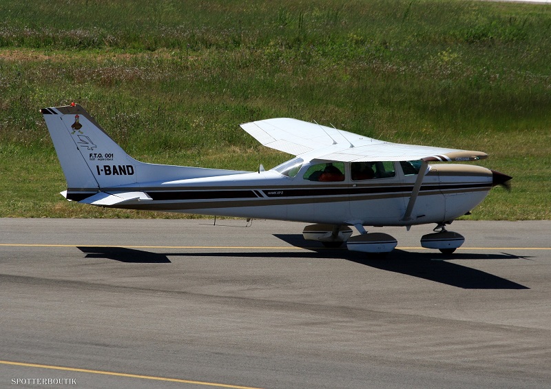 Cessna 172 - I-BAND