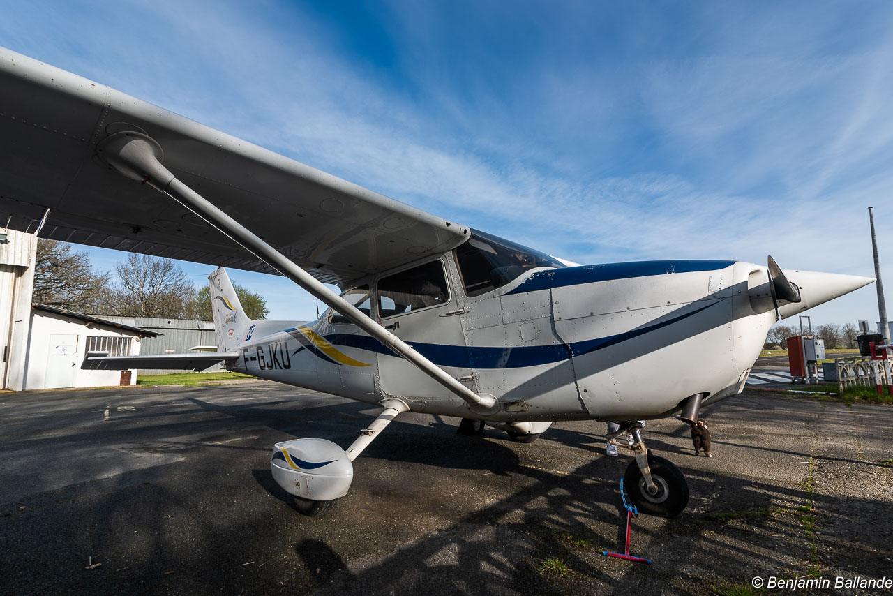 Cessna 172 - F-GJKU