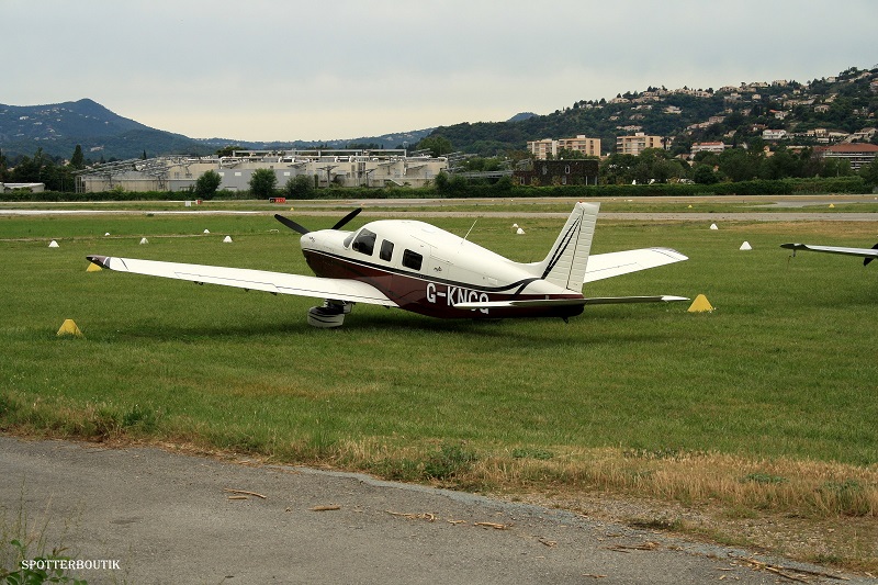 Piper PA-32 R-301 T Saratoga - G-KNCG