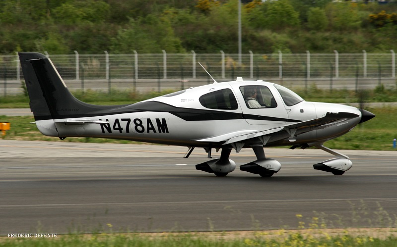 Cirrus SR22 - N478AM