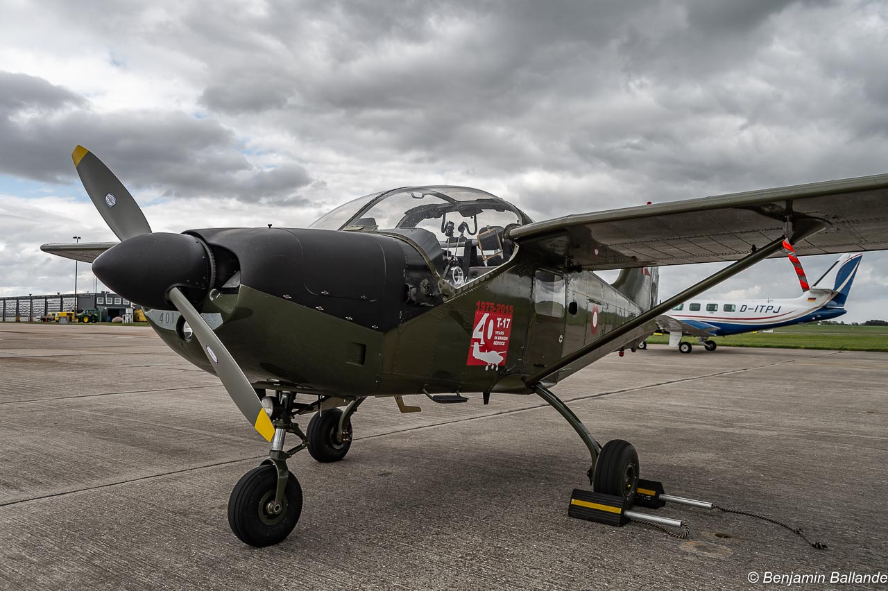 Saab MFI-15 Safari - T-401