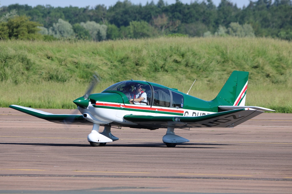 Robin DR 400-180 - G-DUDZ