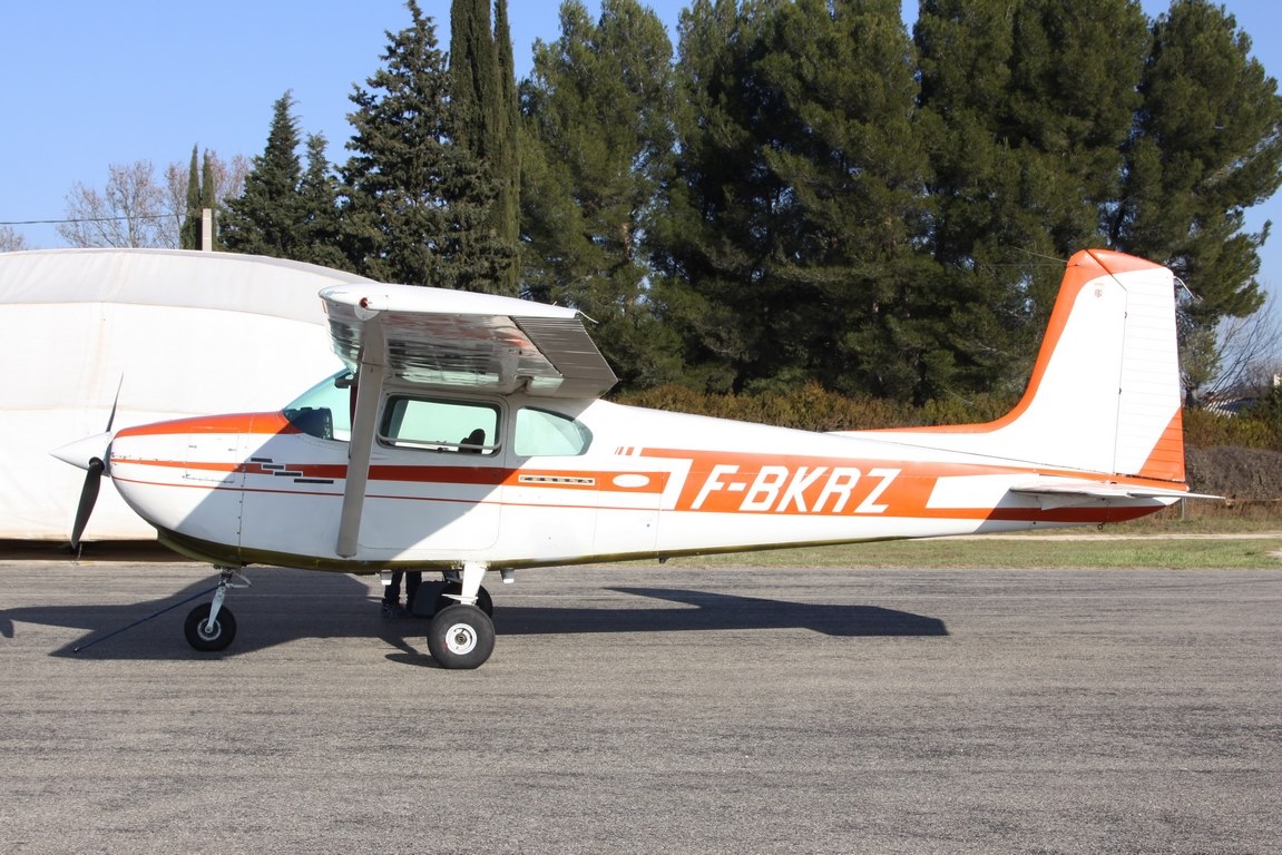 Cessna 182 - F-BKRZ