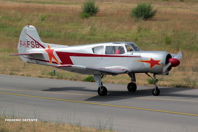 Yakovlev Yak-18T - F-HFSB