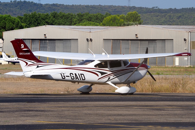 Cessna 182 - G-GAID