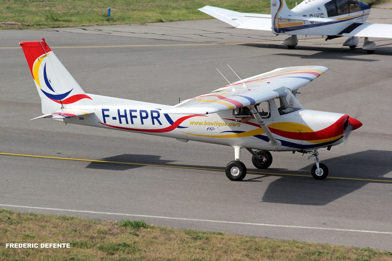 Cessna 152 - F-HFPR