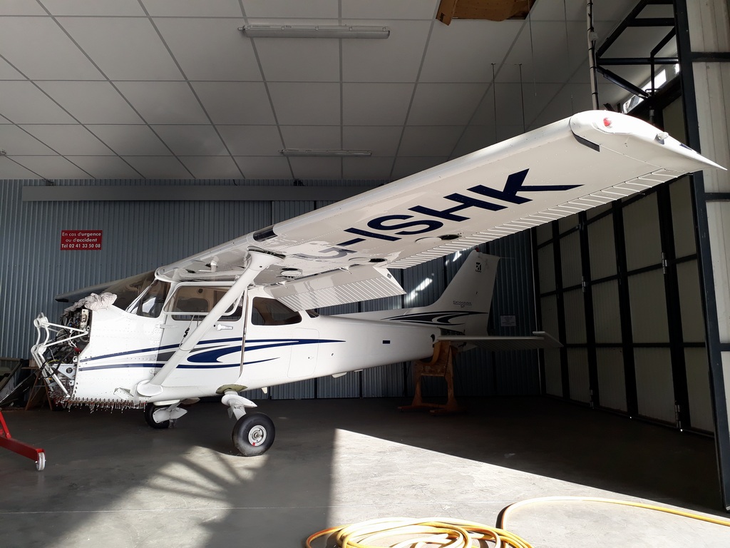 Cessna 172 - G-ISHK