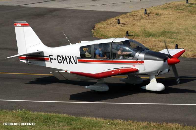 Robin DR 400-180 - F-GMXV